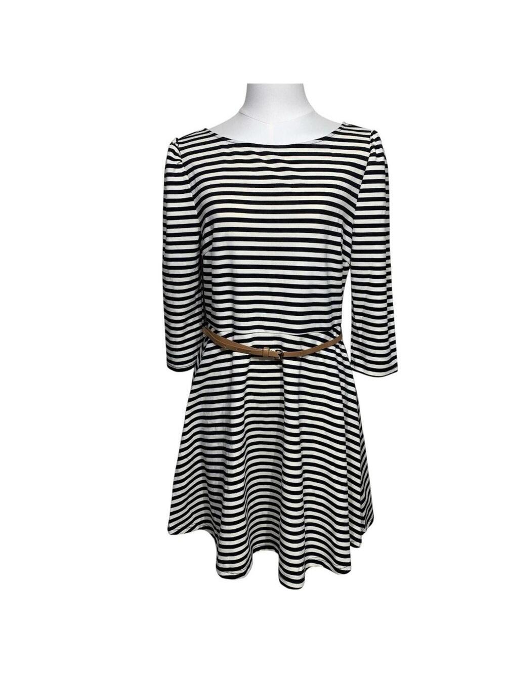 Gianni Bini Striped Dress Womens L Black Ivory 3/4 Sleeve Belted FitFlare V-Back